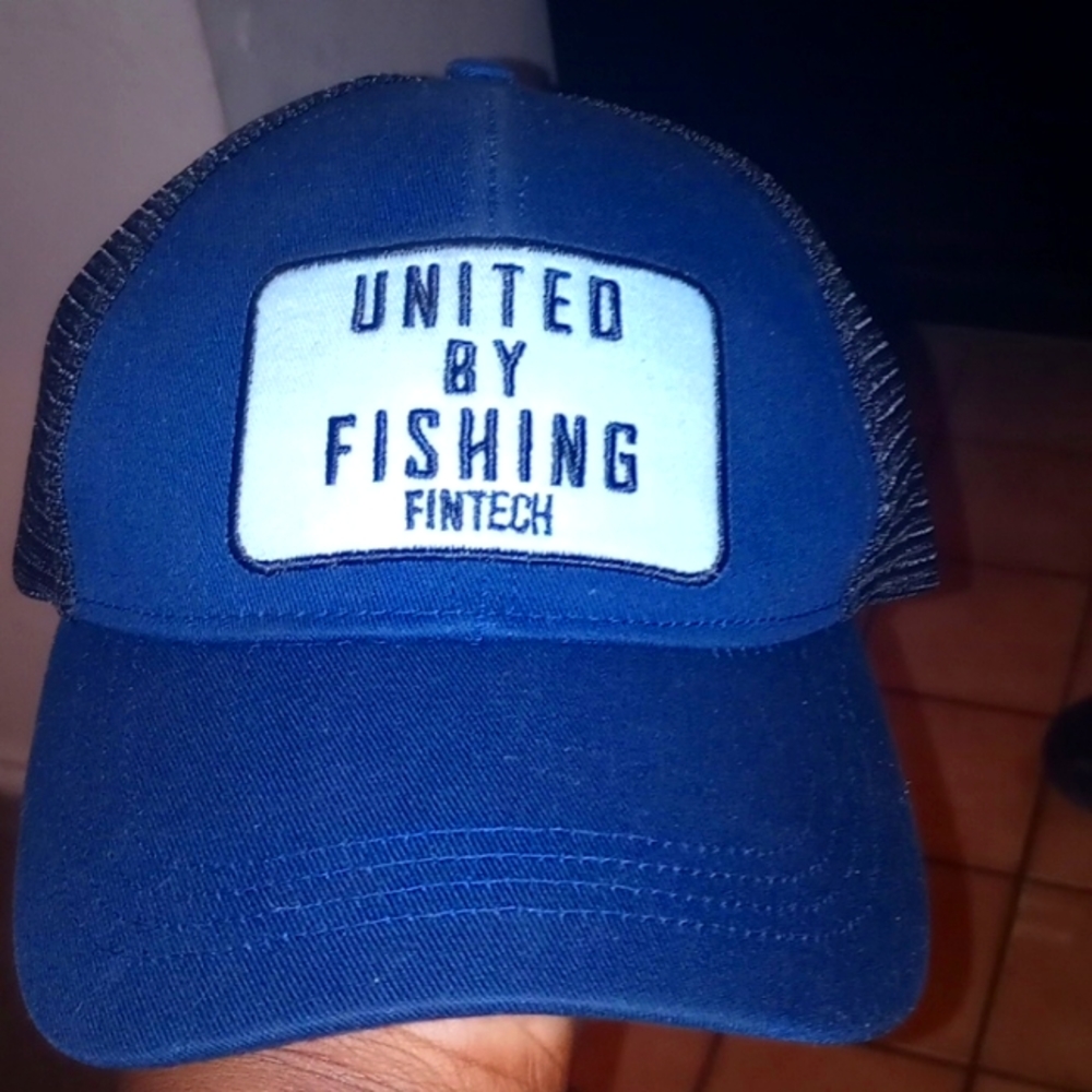 Trucker hat